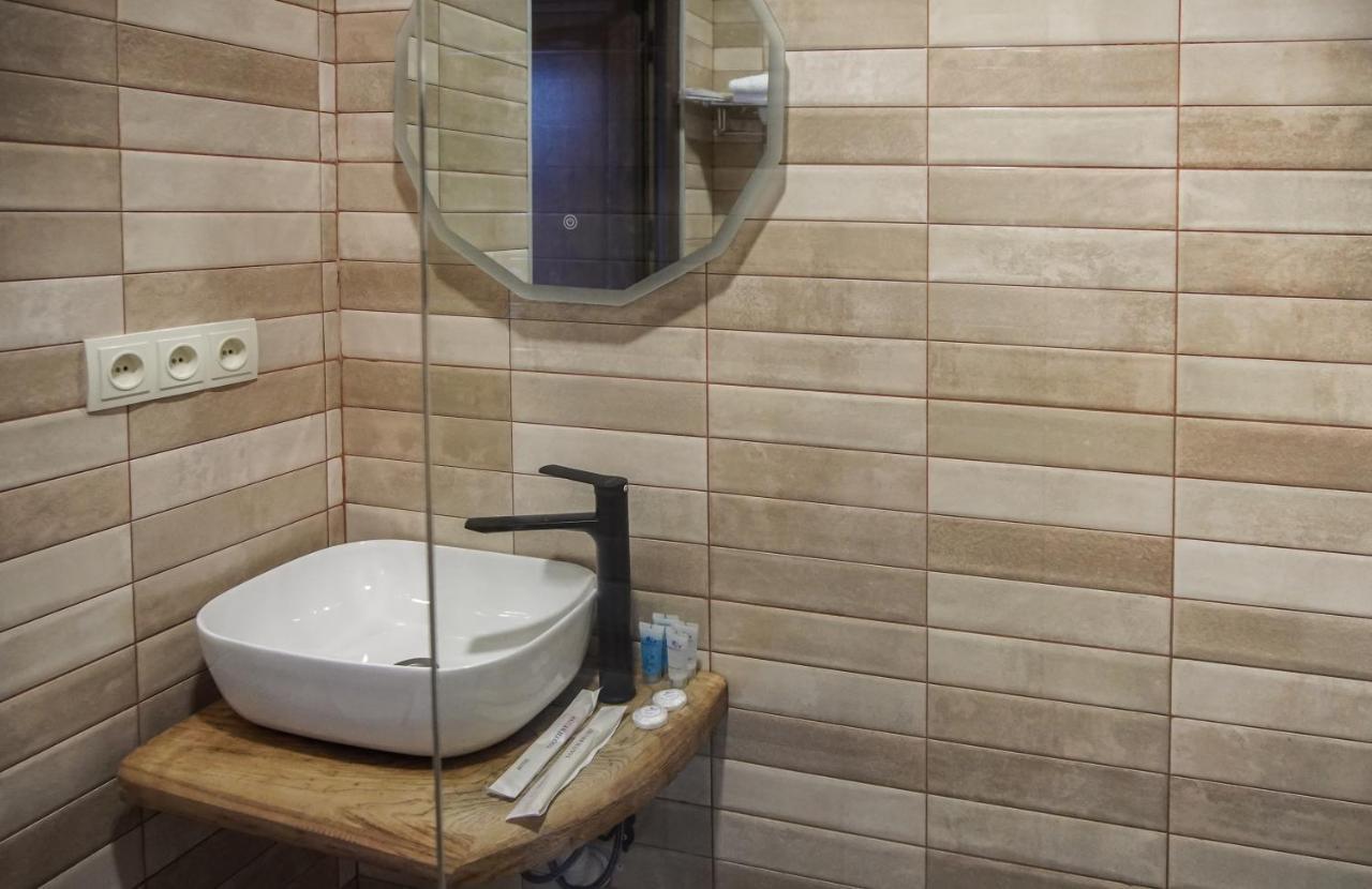 Unique Boutique Hotel Near Batumi Zeda Chkhutuneti Экстерьер фото